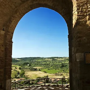 Delle Mura Anna De Croy Bed & Breakfast Magliano in Toscana